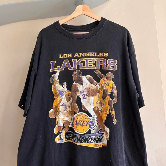 Vintage 2009 Kobe Bryant Lakers Shirt - Picture 2 of 8